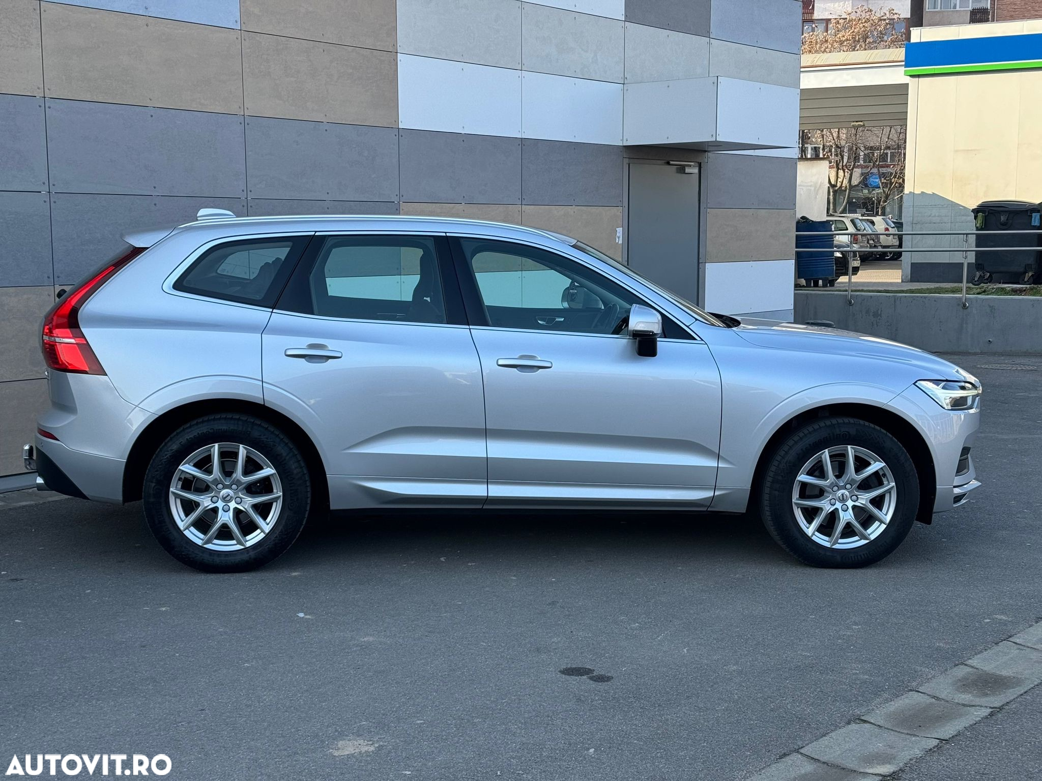 Volvo XC 60 D4 Geartronic Momentum Pro - 36