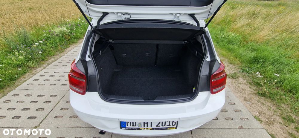 BMW Seria 1 116i - 32