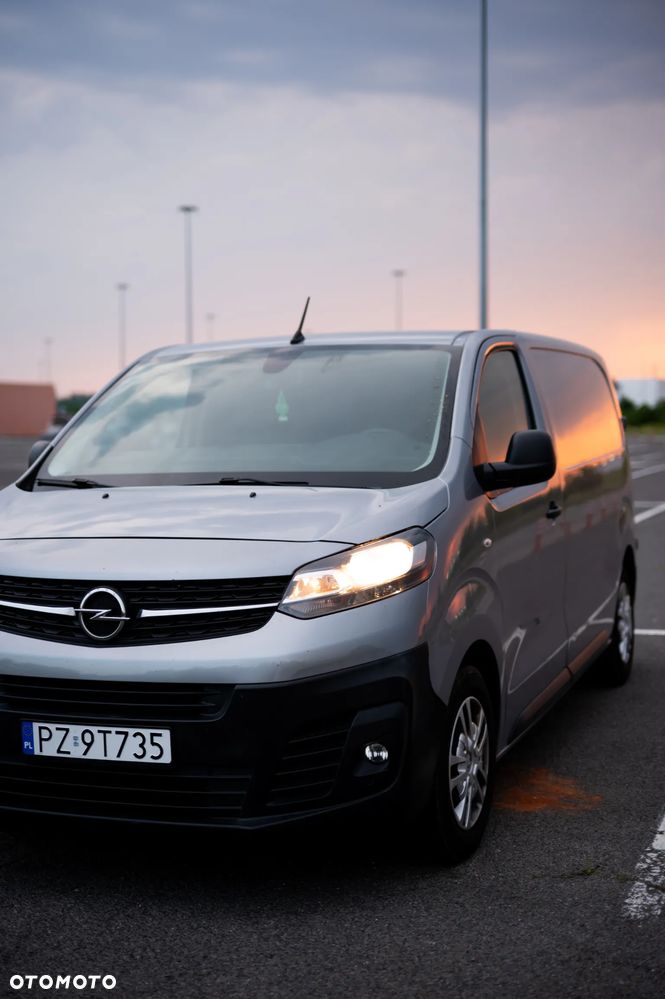 Opel Vivaro - 1