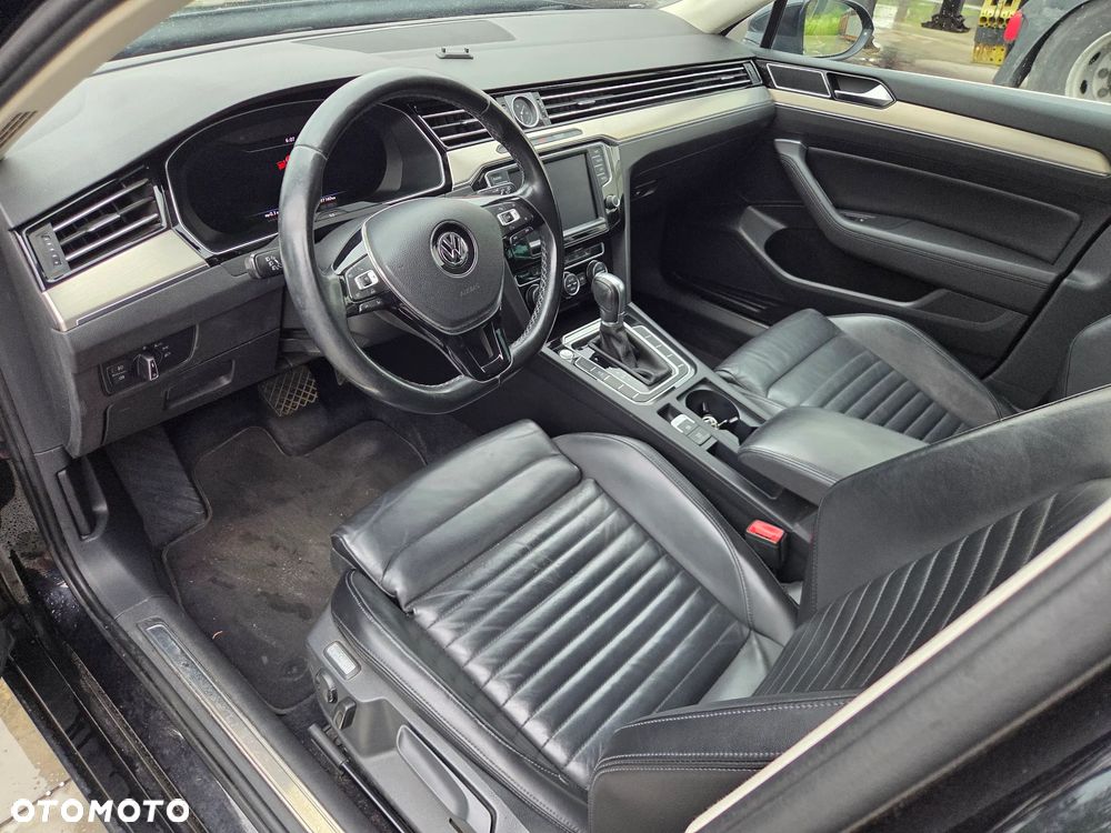 Volkswagen Passat Variant 2.0 TDI DSG (BlueMotion Technology) Highline - 13
