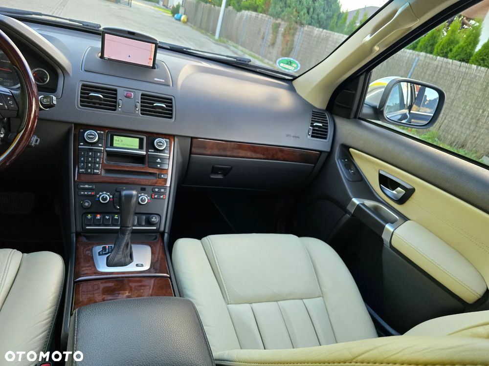 Volvo XC 90 - 31