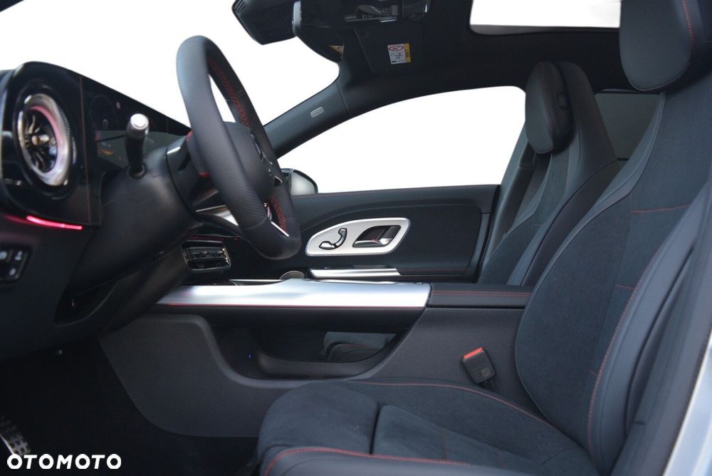 Mercedes-Benz CLA 200 mHEV 8G-DCT - 7