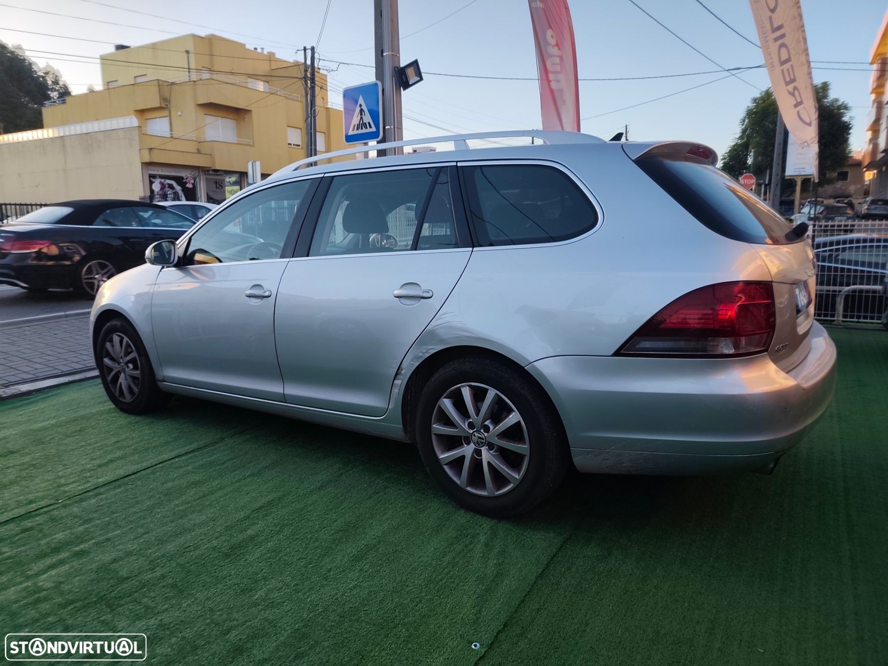 VW Golf Variant 1.6 TDi Confortline - 8