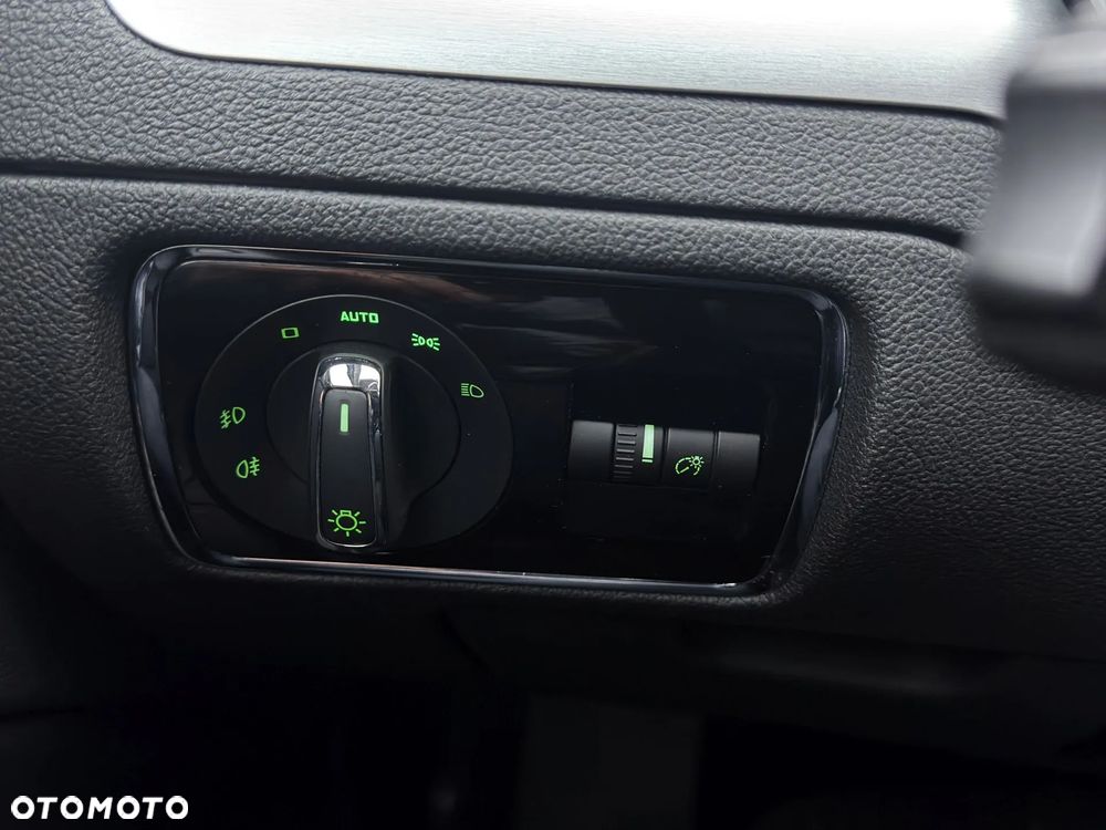 Skoda Superb 2.0 TDI Green tec 4x4 DSG Ambition - 22