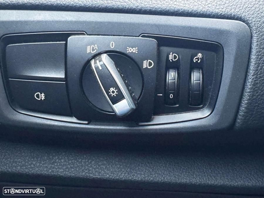 BMW 216 Active Tourer d Advantage - 23