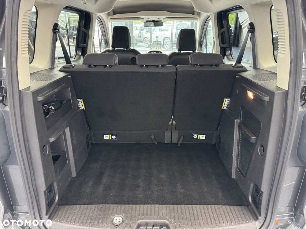 Ford Tourneo Courier 1.0 EcoBoost Titanium - 21
