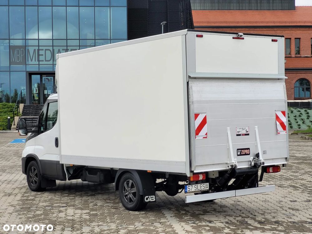 Iveco Daily - 12