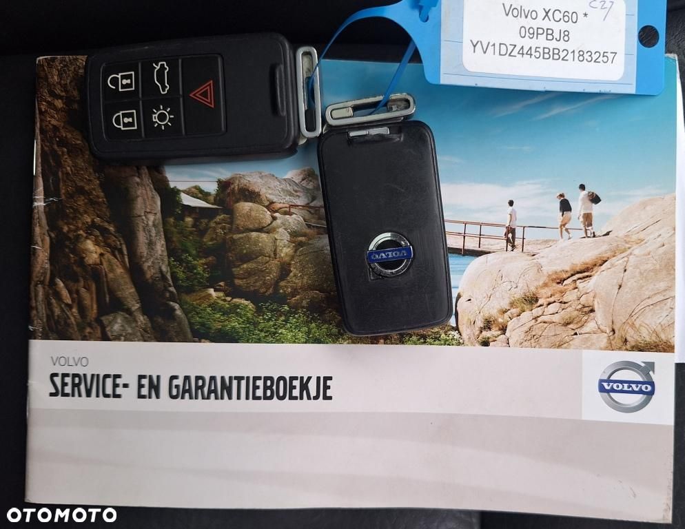 Volvo XC 60 - 24