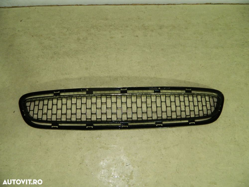 Grila inferioara dintre proiectoare Lancia Ypsilon, 2006, 2007, 2008, 2009, 2010, 2011, 2012,, 734431082 - 1