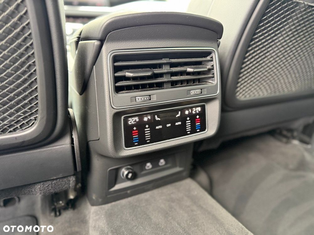 Audi Q8 - 14