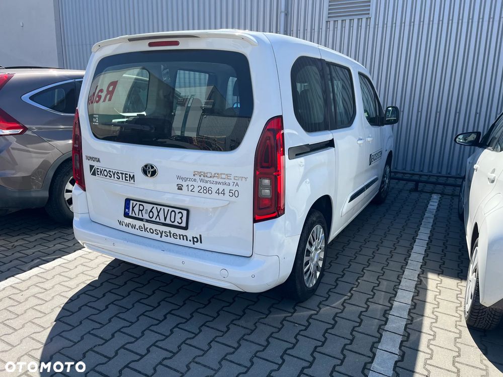 Toyota Proace City Verso 1.2 D-4T Business - 11