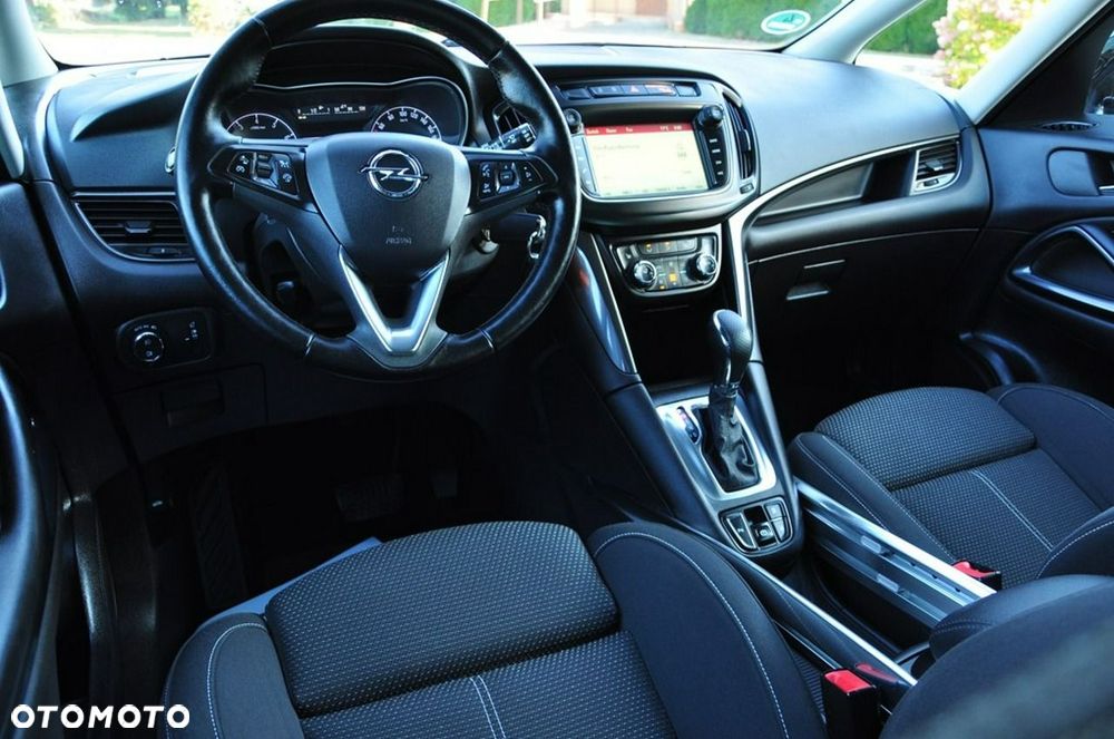 Opel Zafira - 36