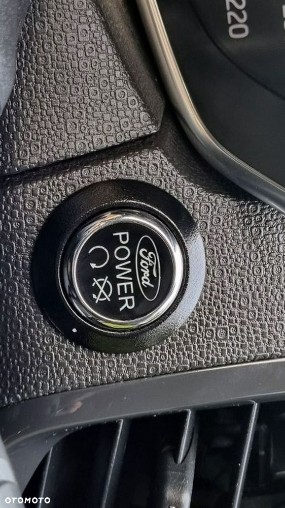 Ford EcoSport - 17