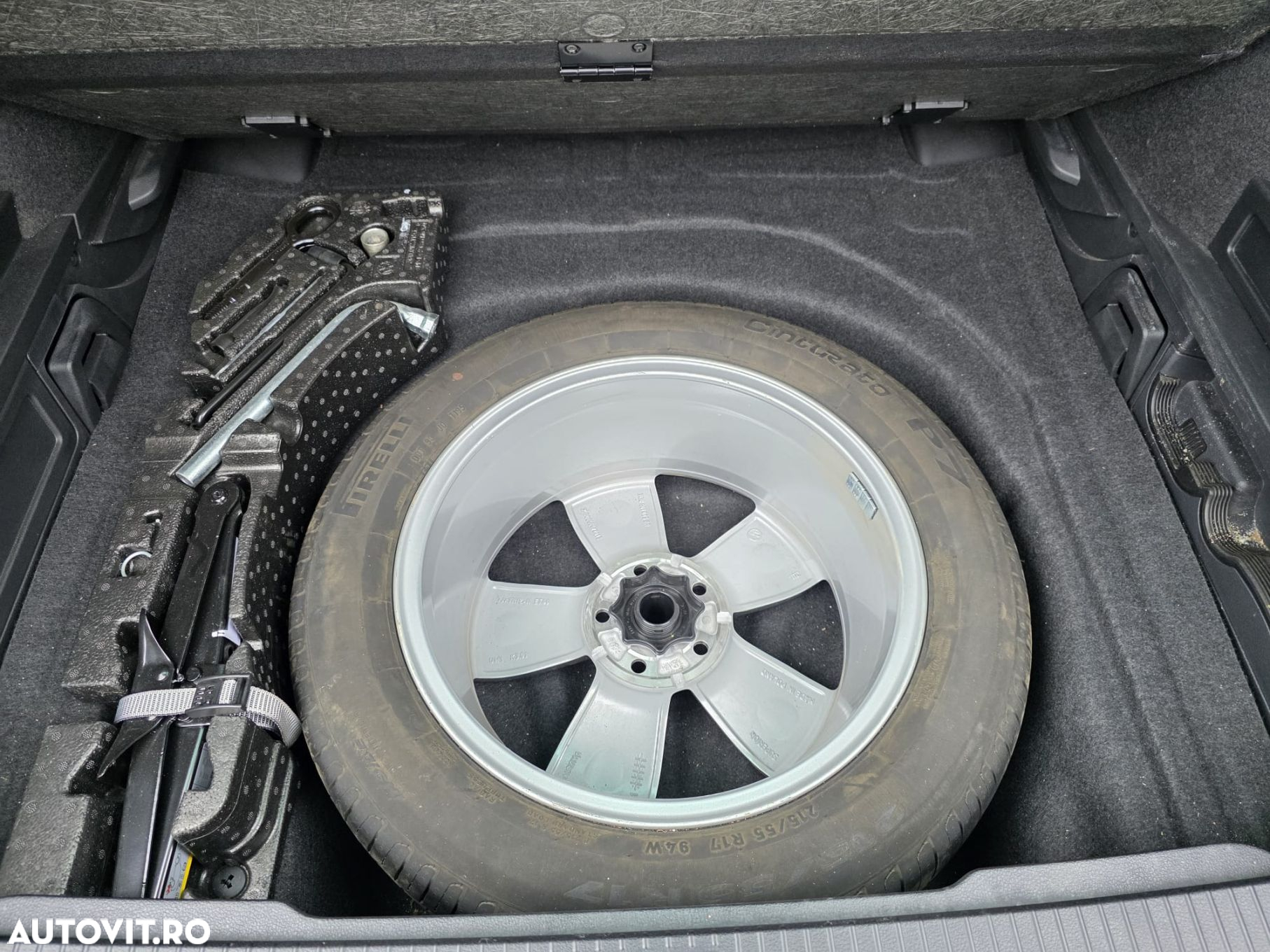 Volkswagen Passat - 24