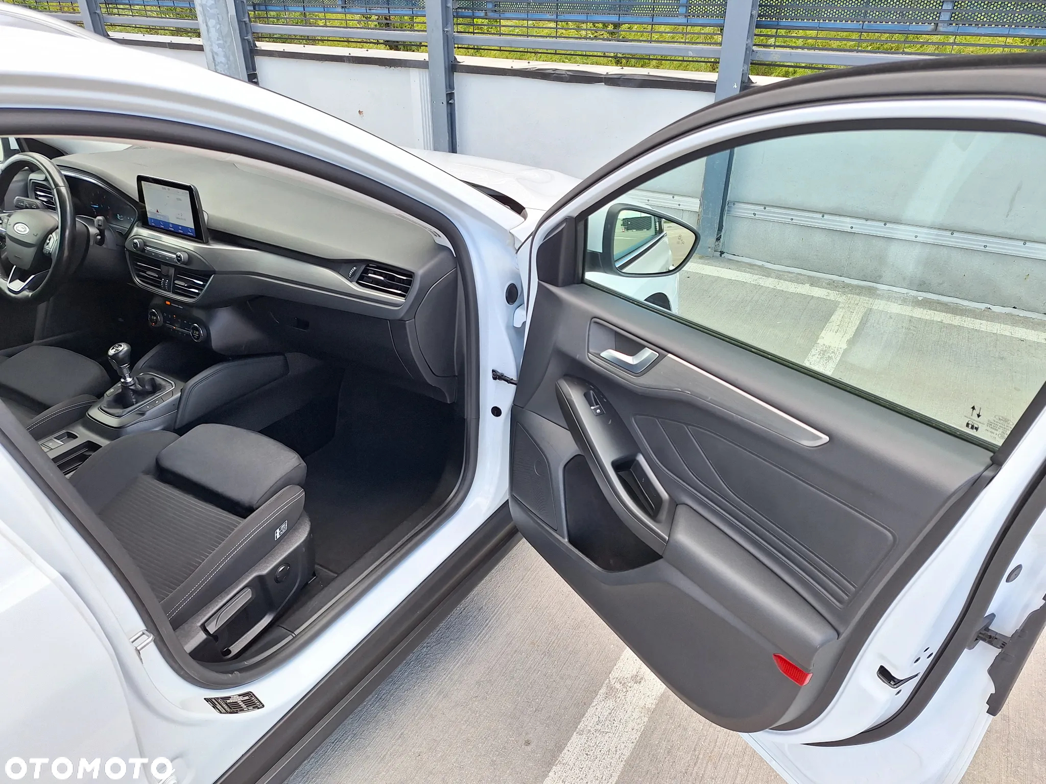Ford Focus 2.0 EcoBlue Titanium X - 24