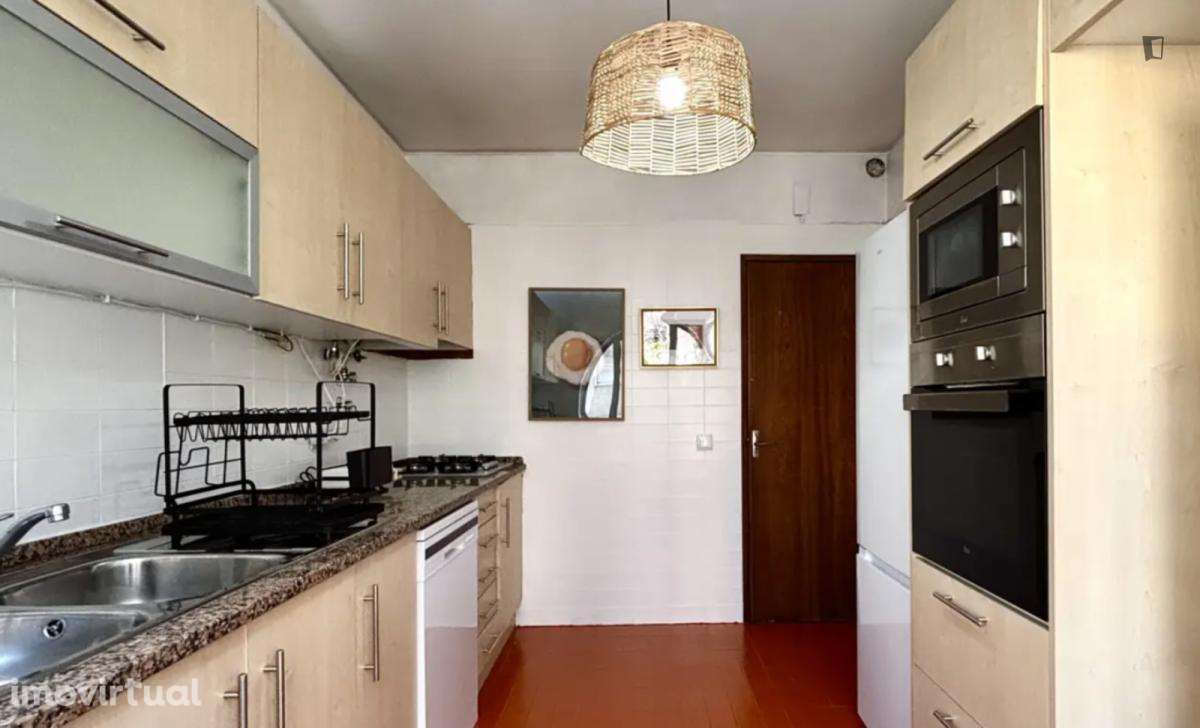 Quarto - localizado em Entrecampos Lisbon - Grande imagem: 4/13