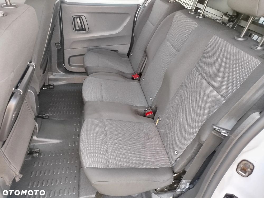 Toyota Proace City - 16