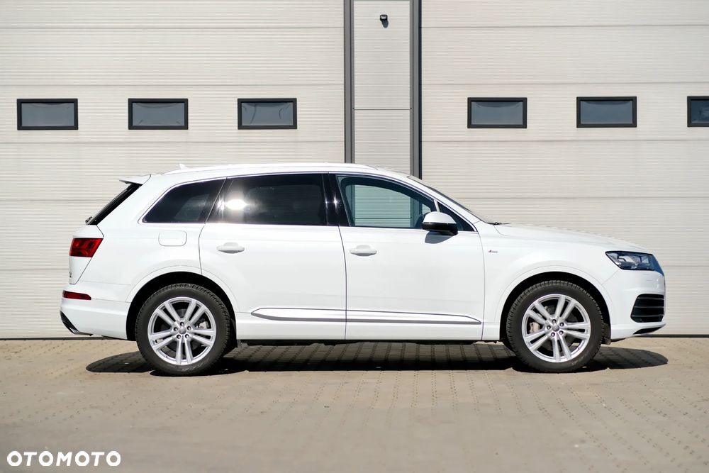 Audi Q7 - 7