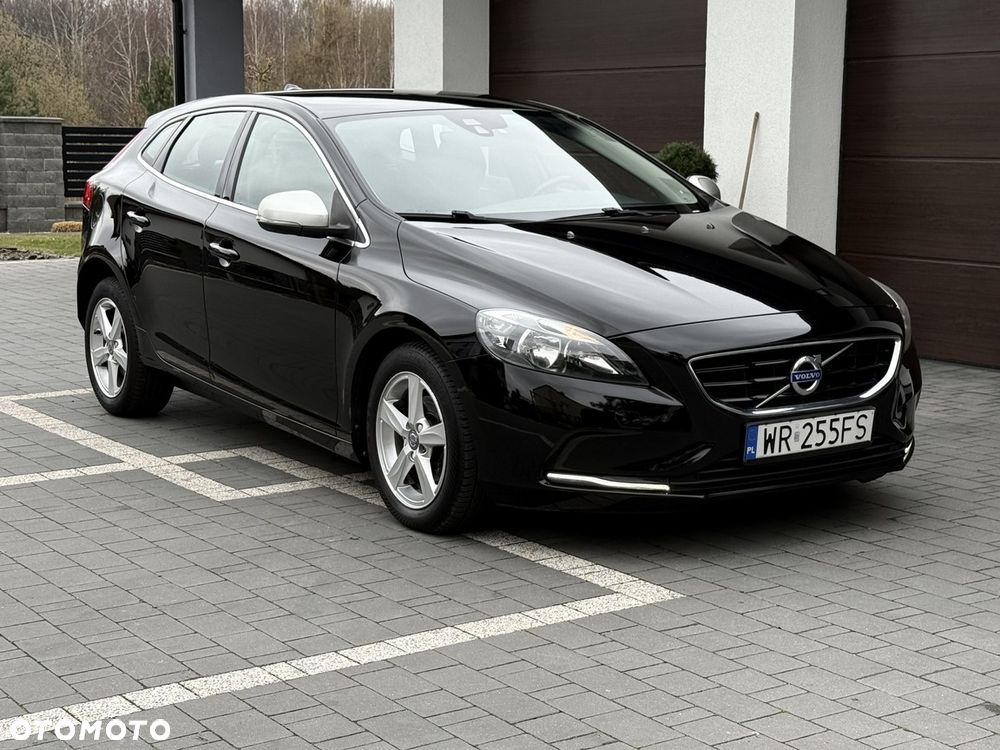 Volvo V40 D2 Drive-E Momentum - 11