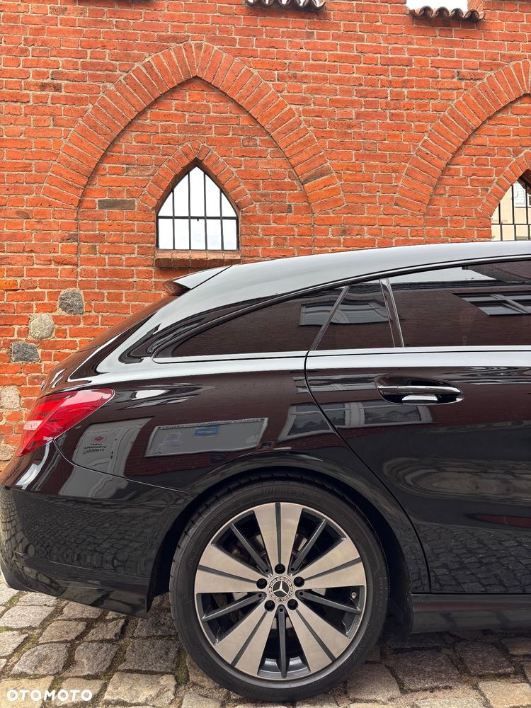 Mercedes-Benz CLA 180 7G-DCT AMG Line - 10