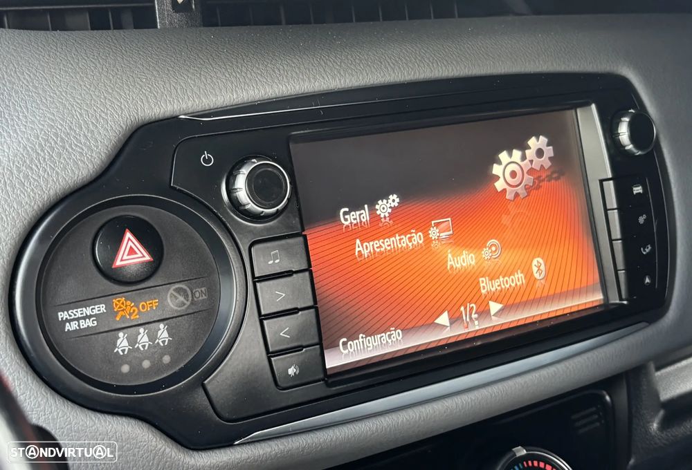 Toyota Yaris 1.4 D-4D Comfort+P.Style - 26