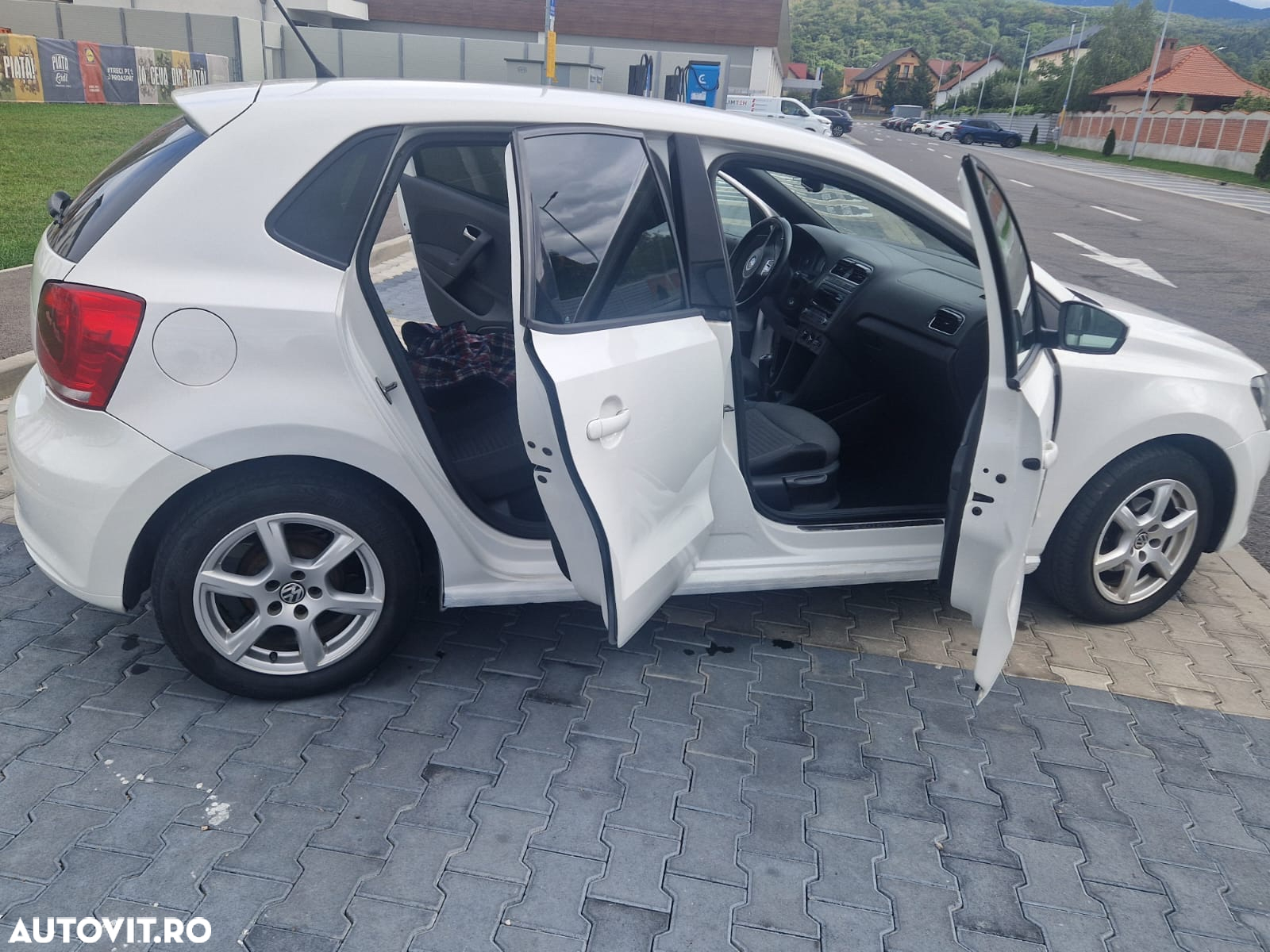Volkswagen Polo 1.2 Trendline - 2