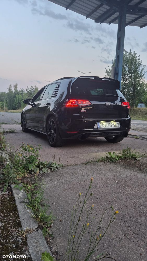 Volkswagen Golf - 7