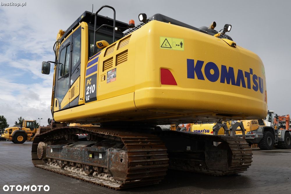 Komatsu PC210LC-11 - 6