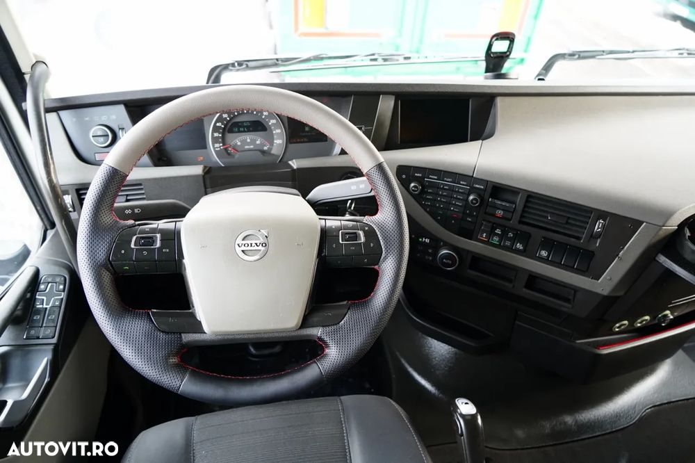 Volvo FH 460 / COMBINAT TANDEM / 120 M3 / TRAVERSE / DROPSIDE / I-PARK COOL / PODEA RESISTENTĂ / LIFT / AXE RIDICATĂ / DIRECȚIE - 31