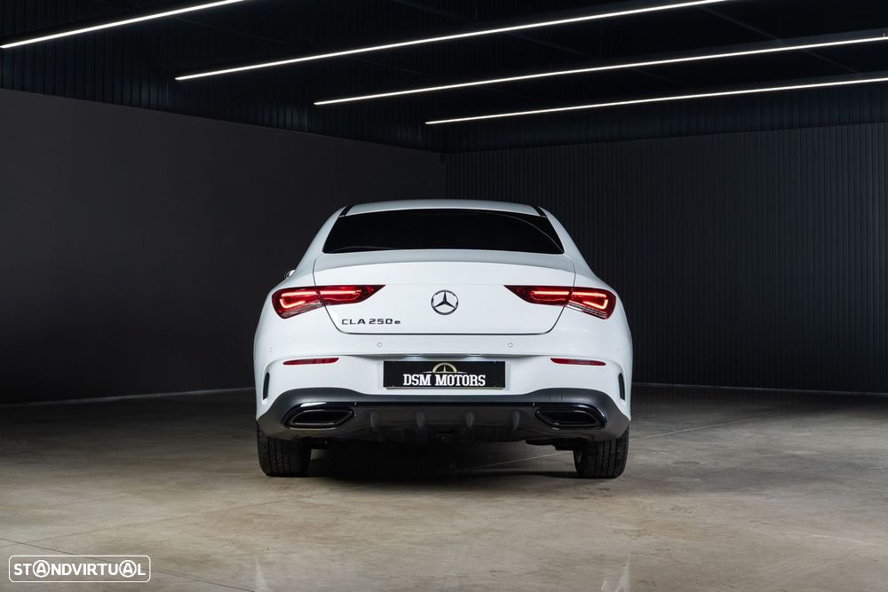 Mercedes-Benz CLA 250 e 8G-DCT AMG Line - 4
