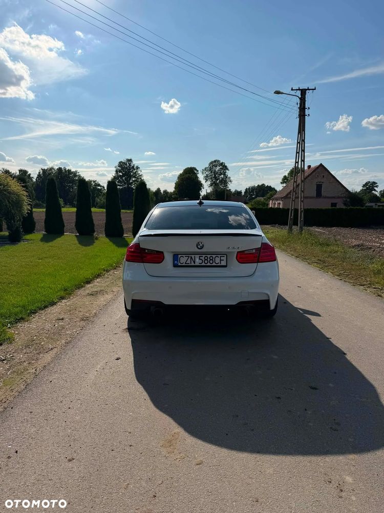 BMW Seria 3 328i - 6