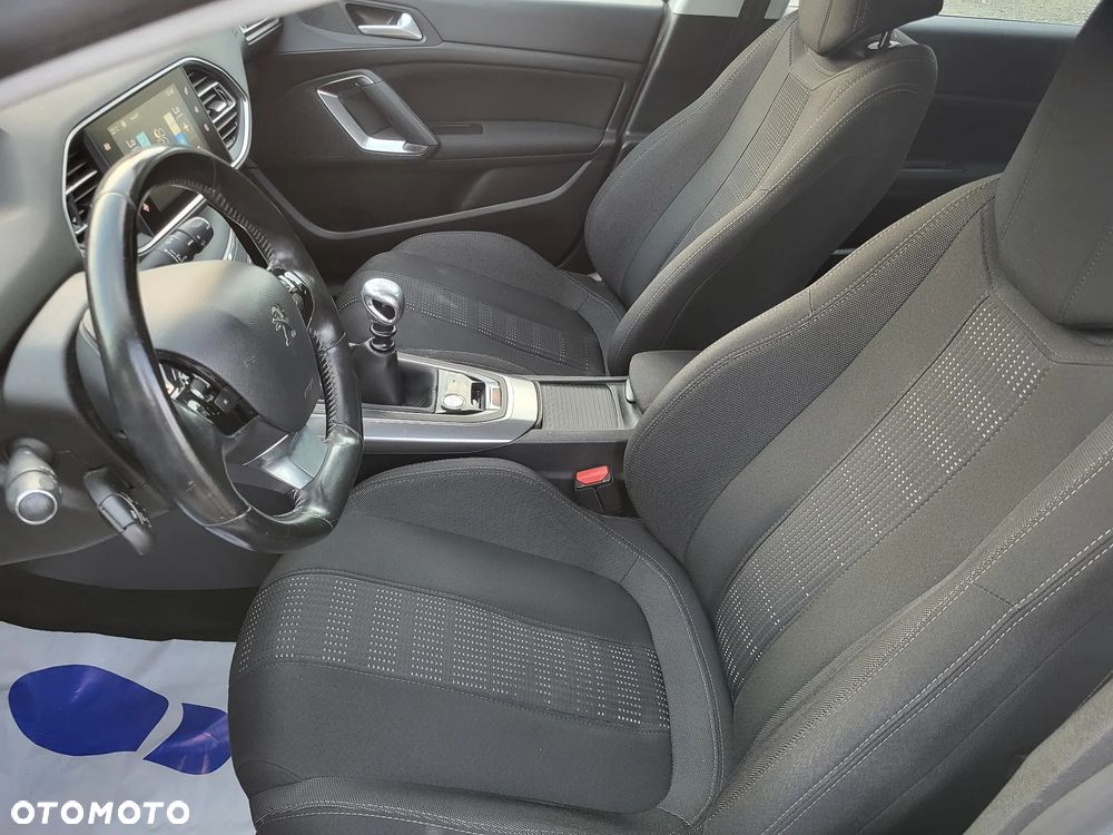 Peugeot 308 PureTech 130 Stop & Start Active - 11
