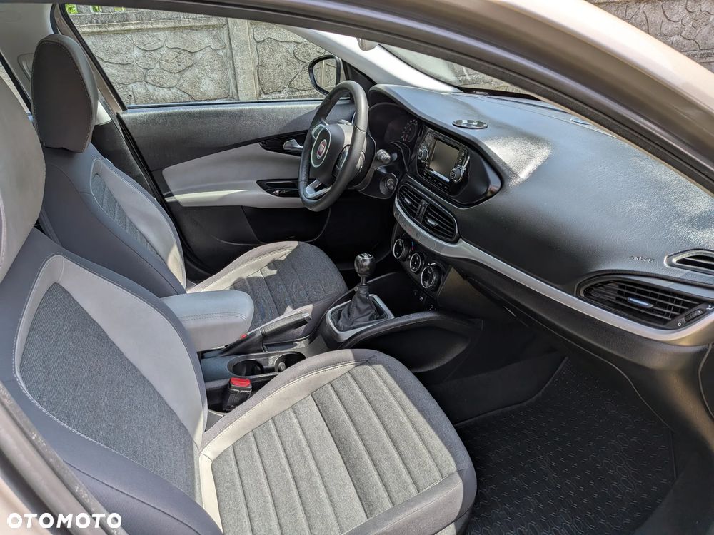 Fiat Tipo 1.4 16V Lounge - 10