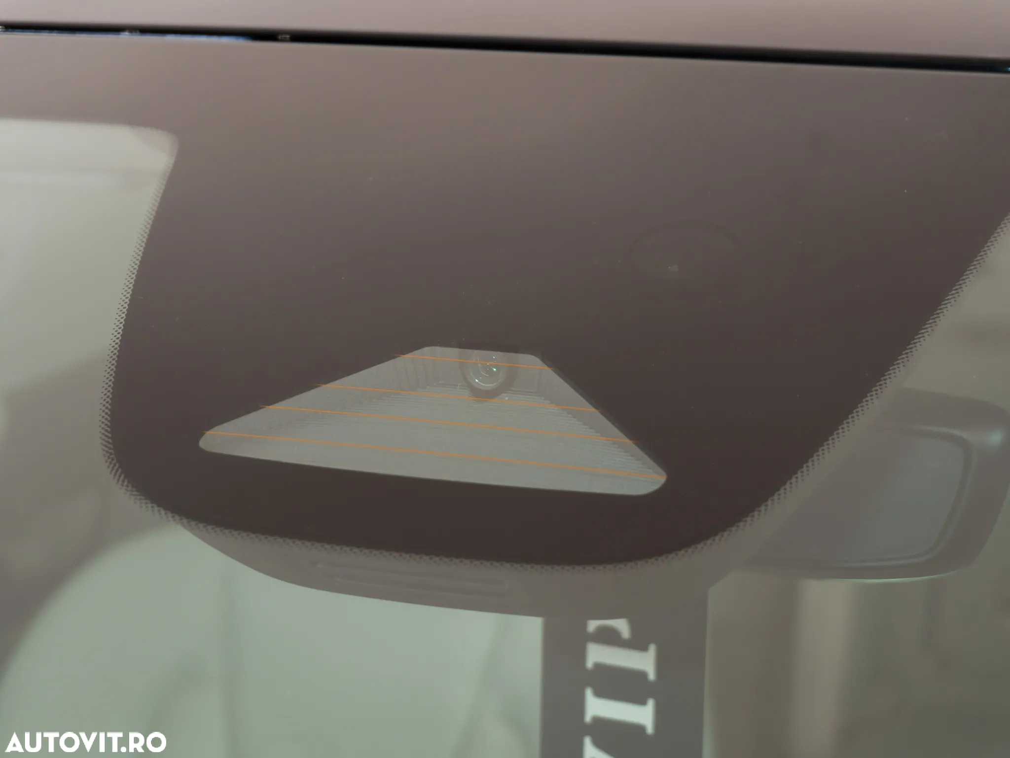 Volvo XC 60 B4 MHEV AT AWD Ultimate Dark - 19