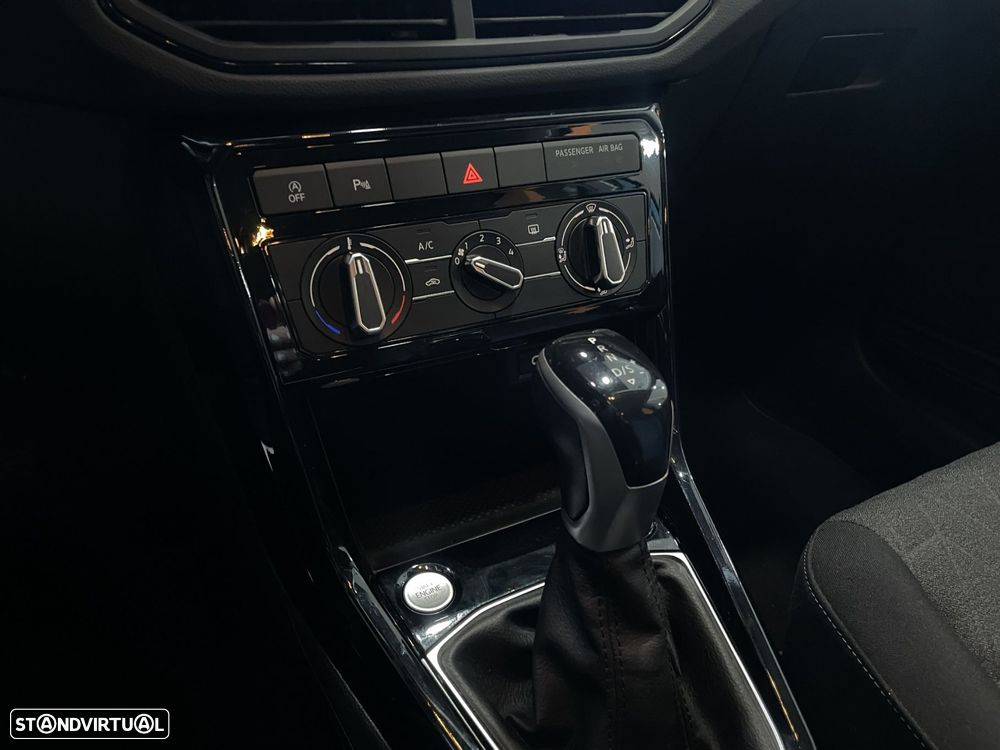 VW T-Cross 1.0 TSI Urban DSG - 20