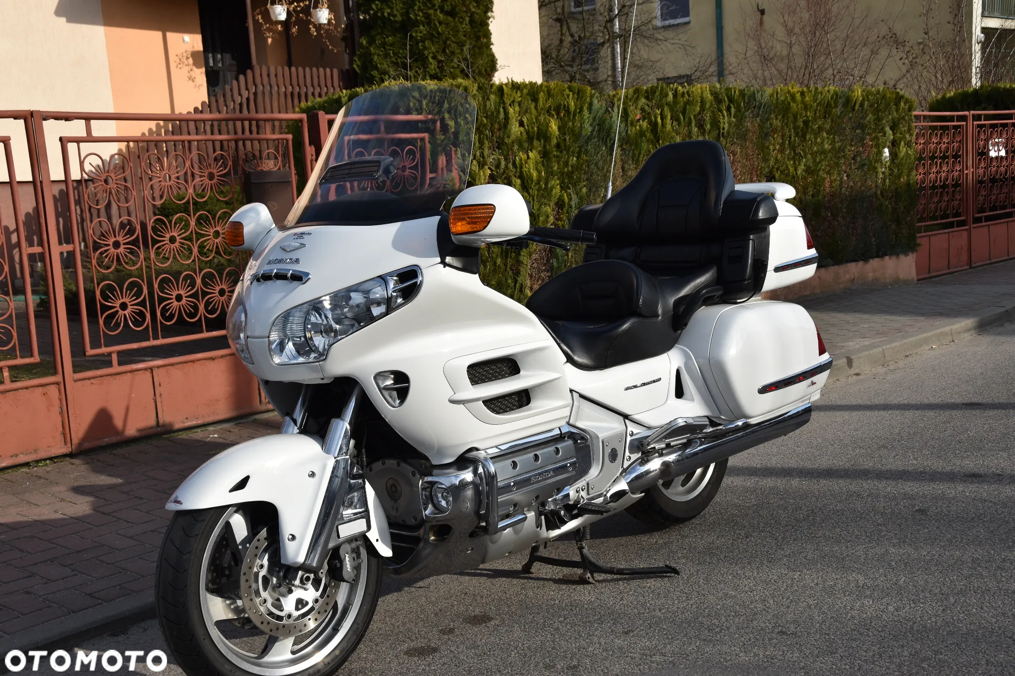 Honda GL - 13
