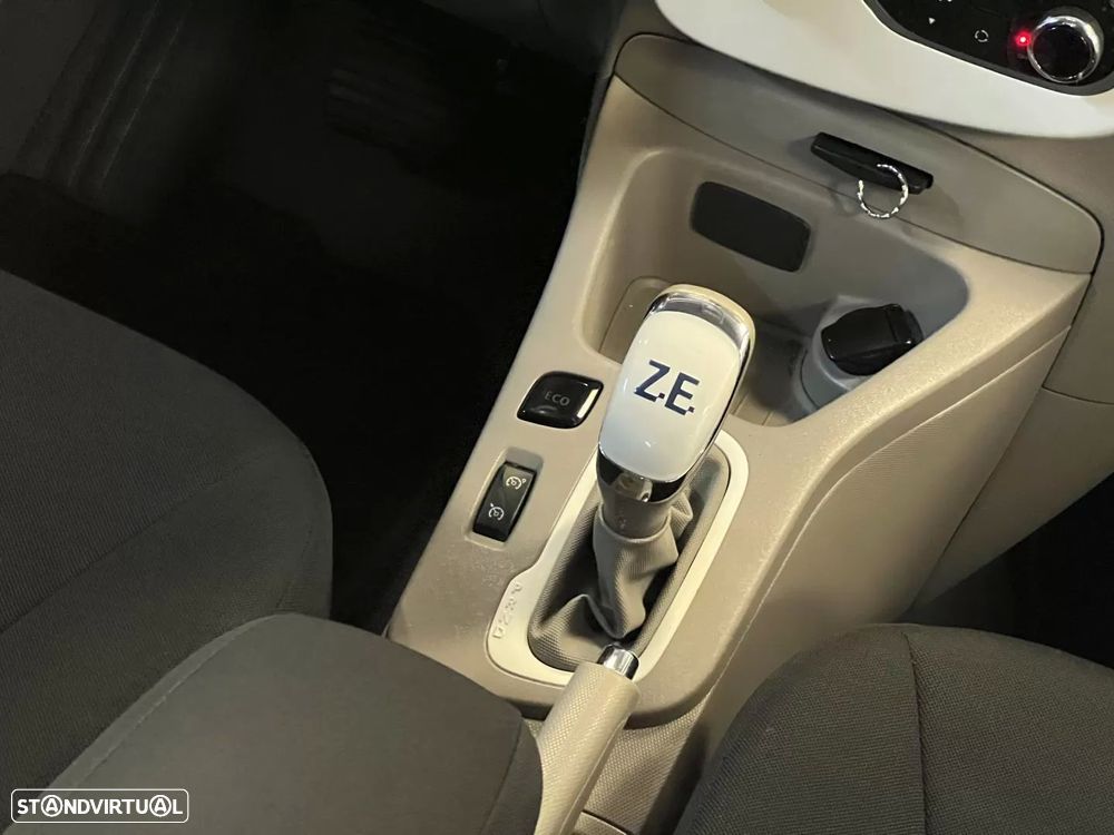 Renault Zoe (c/ Bateria) 41 kwh Life - 17