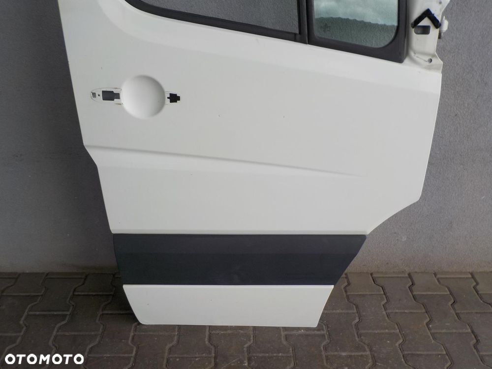 VW CRAFTER  SPRINTER 906 06- DRZWI PRAWE PRZÓD ZDROWE BIAŁE L902 - 2