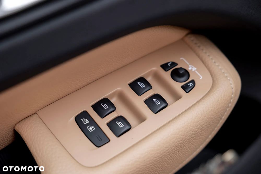 Volvo XC 60 T5 AWD Inscription - 34