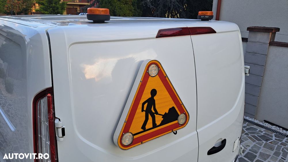 Ford CUSTOM VAN TREND L1H1 FWD - 14