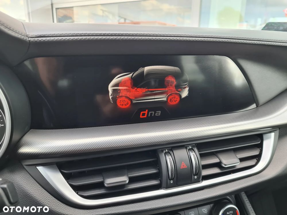 Alfa Romeo Stelvio 2.0 Turbo B-Tech Edition Q4 - 20