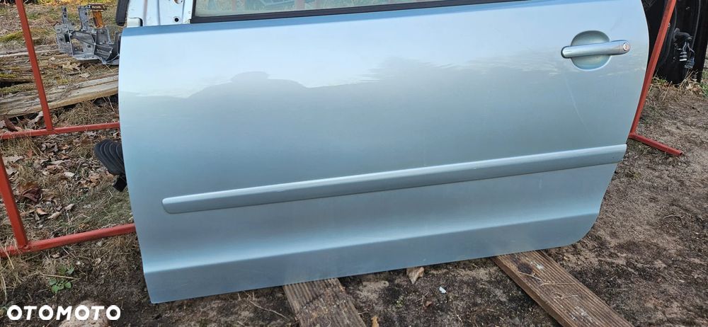 VW Polo 9N IV 4 LIFT 2005- Kompletne drzwi przód lewy Drzwi przednie lewe Wersja 3D 3 drzwi  EUROPA - 4