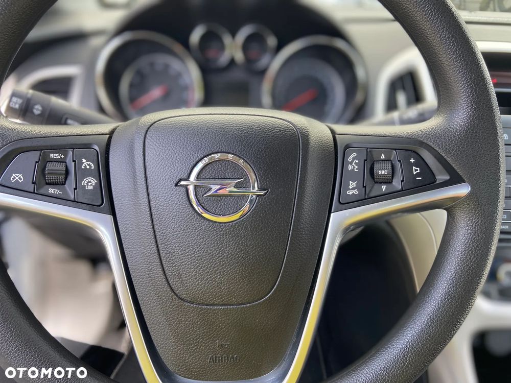 Opel Astra 1.4 - 7