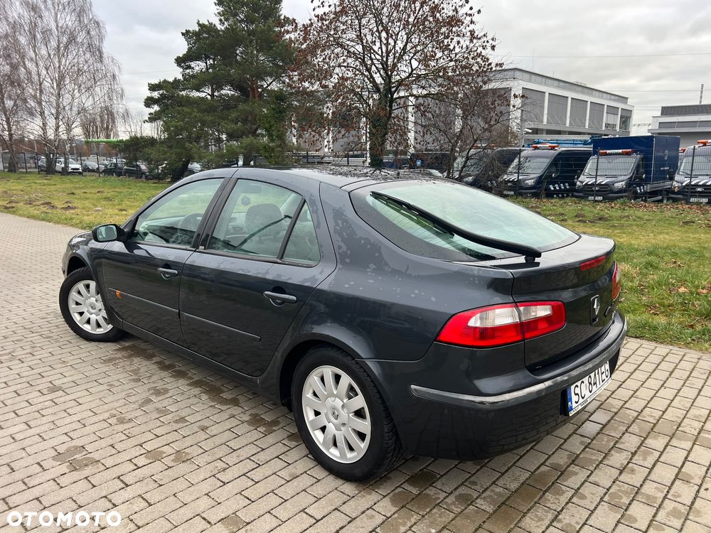 Renault Laguna - 3