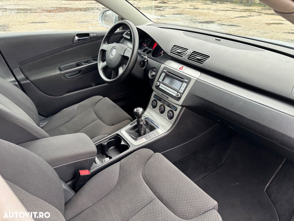 Volkswagen Passat 2.0 TDI DPF Comfortline - 6