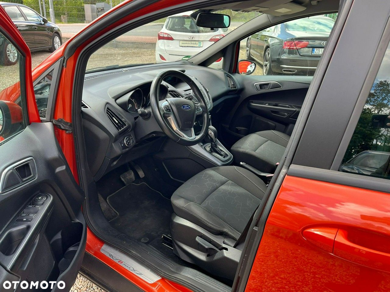 Ford B-MAX - 11