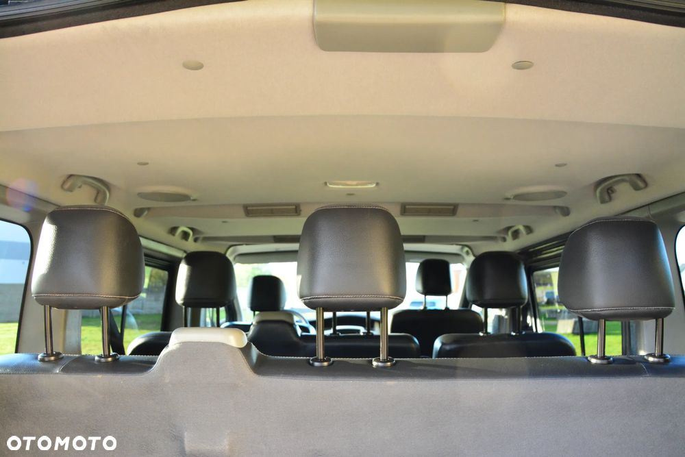 Renault Trafic FAP Grand Passenger Black Edition - 19