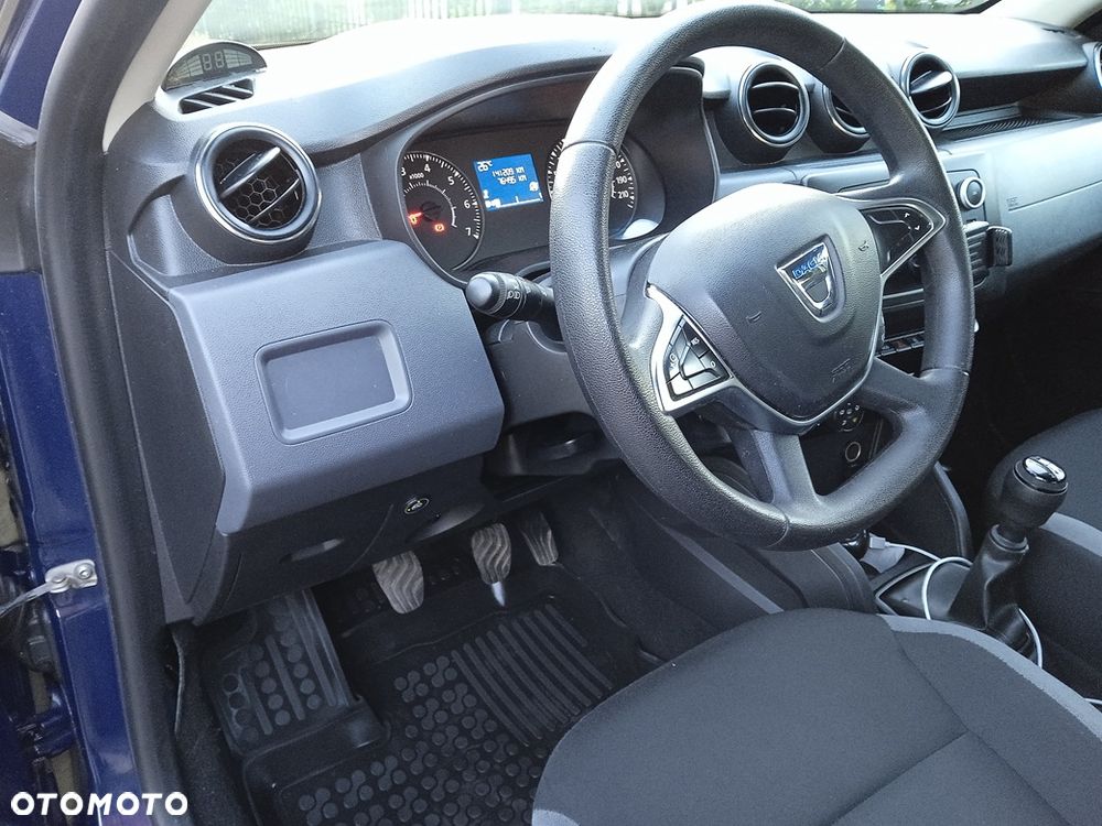 Dacia Duster 1.6 SCe Laureate S&S - 8