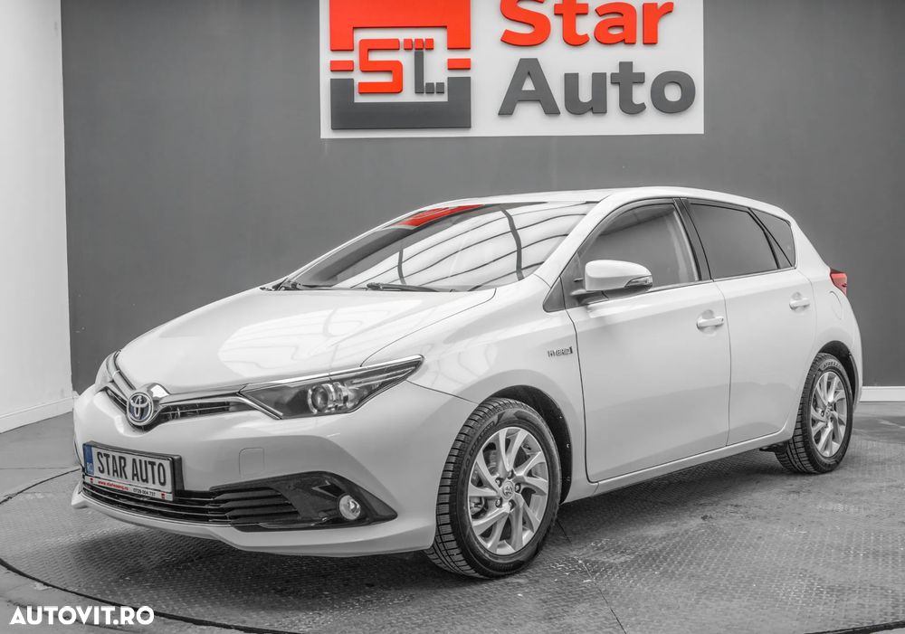 Toyota Auris 1.8 L VVT-i Sol + - 1