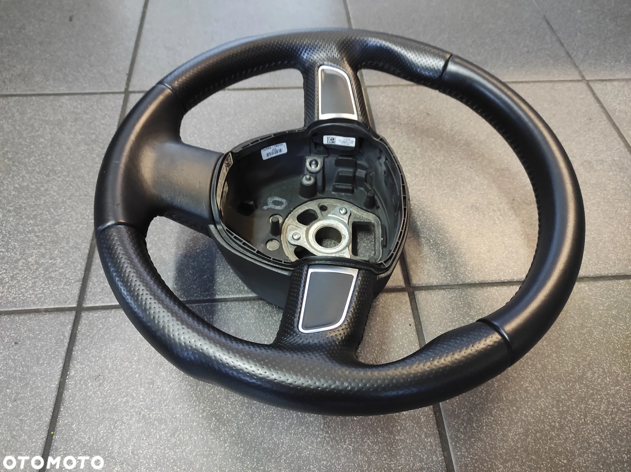 KIEROWNICA 3 RAMIENNA SKÓRZANA SKÓRA S LINE PIKOWANA ..Q.. AUDI A3 8P A4 B6 B7 A5 8T A6 C6 Q5 8R Q7 4L WYSYŁKA !!!!! - 2